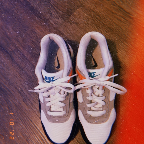 Nike Air - Picture 3 of 3